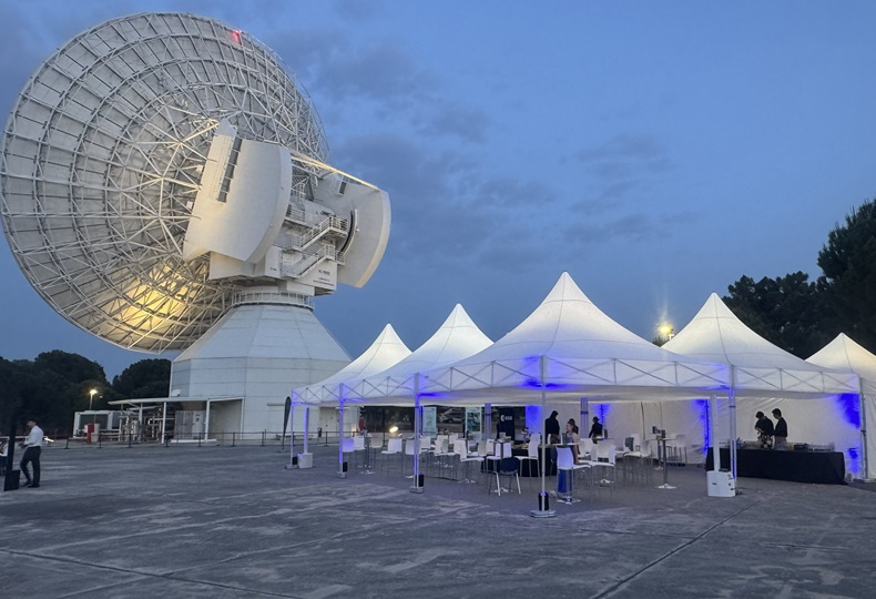 Convenciones anuales y juntas de empresa en exterior