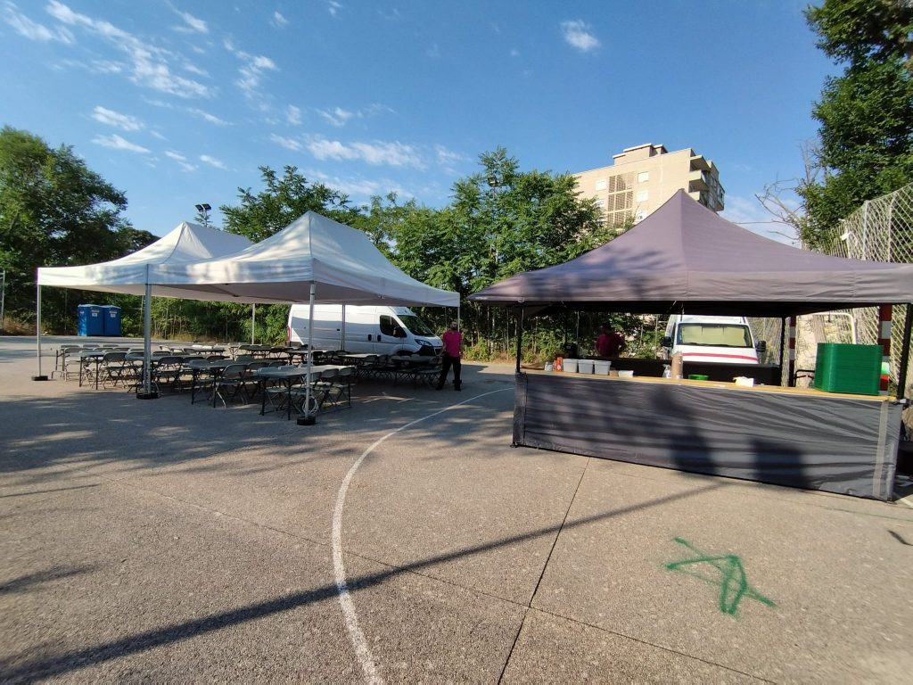 Carpa de catering para equipos de rodaje en exterior